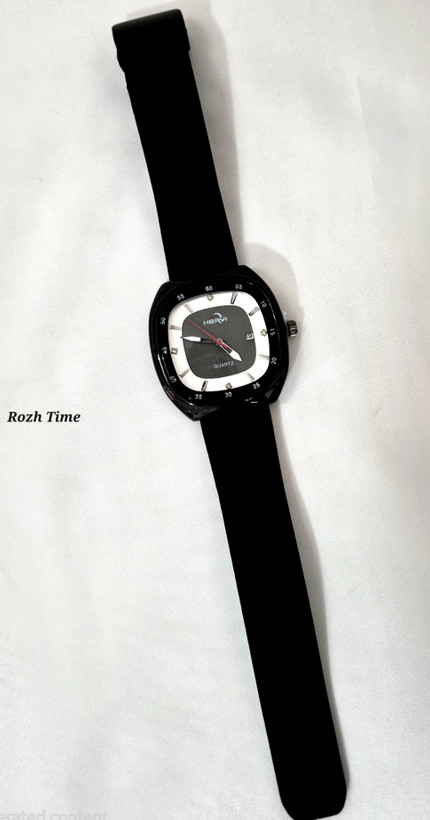 ساعت صفحه مربعی HERYI بند سیلیکونی (رابر) مشکی داخل صفحه طوسی