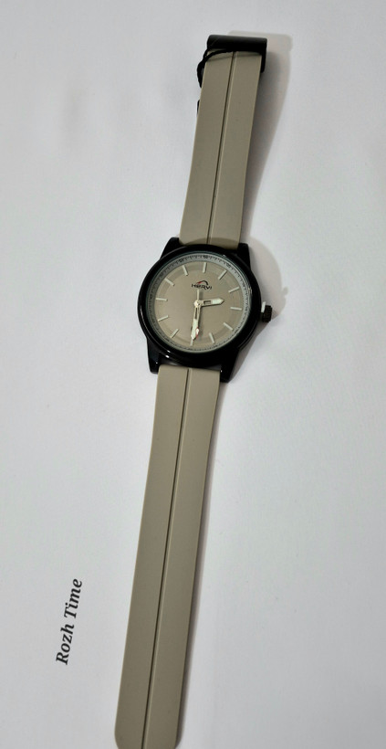 ساعت صفحه گرد تک قاب HERYI بند سیلیکونی قفل مگنتی طوسی