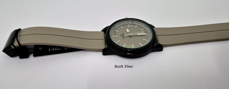 ساعت صفحه گرد تک قاب HERYI بند سیلیکونی قفل مگنتی طوسی