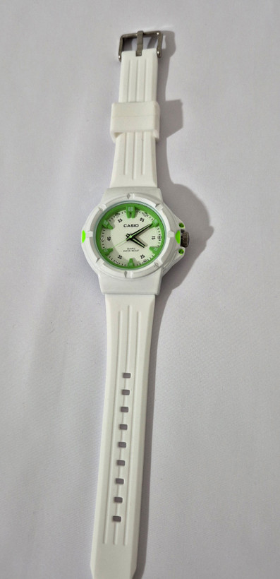 ساعت اسپرت کاسیو G SHOCK (جی شاک) بند رابر - سفید