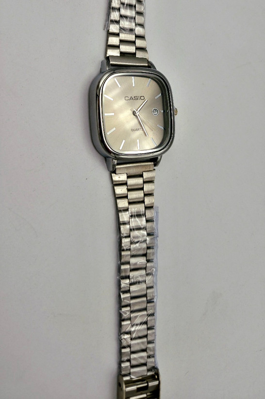 ساعت کاسیو مربعی