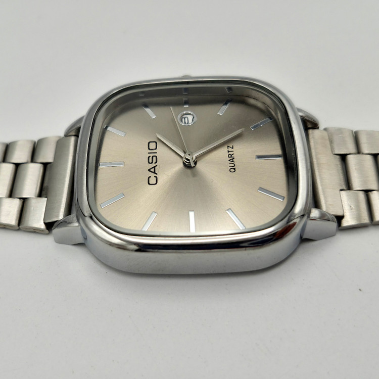 ساعت کاسیو مربعی