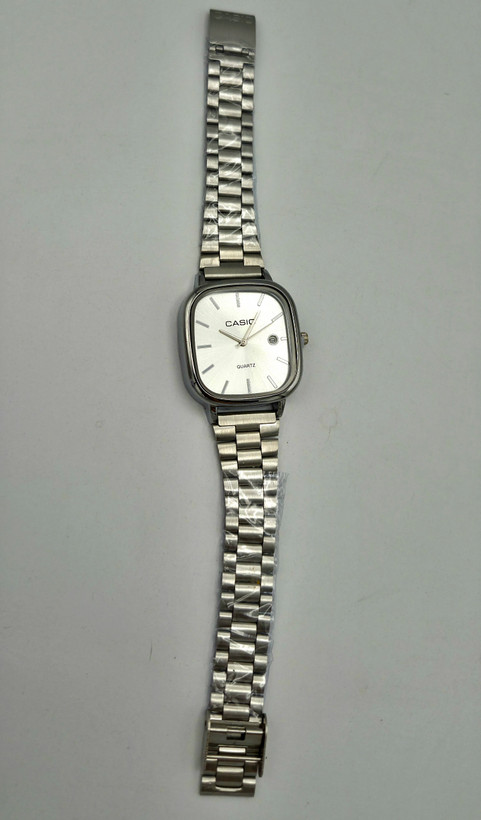 ساعت کاسیو مربعی